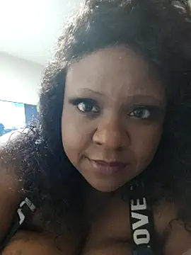 Snapshot of 6lue6a6y69 chatting on 12/22/24, 04:17 6lue6a6y69 online show from 12/22/24, 04:17