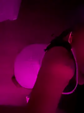 Snapshot of 6lue6a6y69 chatting on 11/23/25, 04:34 6lue6a6y69 online show from 11/23/25, 04:34