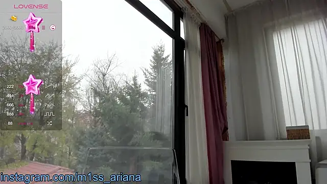 Snapshot of Miss_Ariana_ chatting on 12/11/24, 10:36 Miss Ariana online show from 12/11/24, 10:36