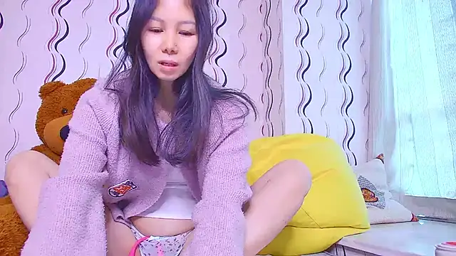 Snapshot of Asiannina chatting on 02/19/25, 03:17 Asiannina online show from 02/19/25, 03:17