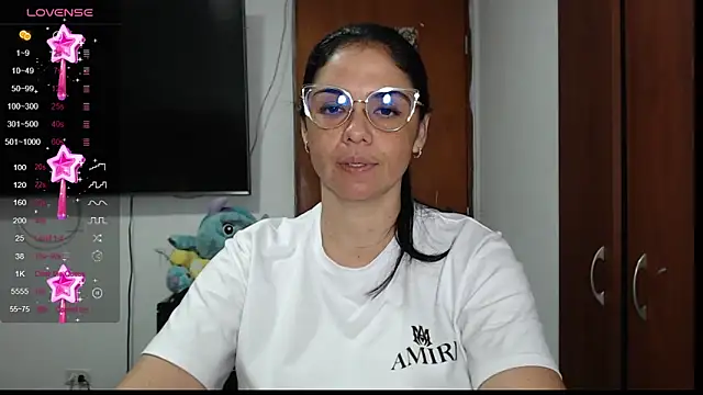 Snapshot of selena_ferri chatting on 02/12/25, 03:18 selena ferri online show from 02/12/25, 03:18