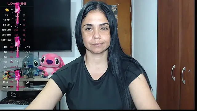 Snapshot of selena_ferri chatting on 03/02/25, 01:58 selena ferri online show from 03/02/25, 01:58