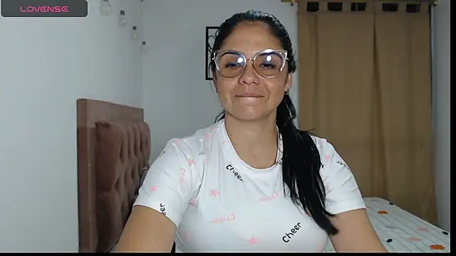 selena ferri online show from 11/07/25, 02:44