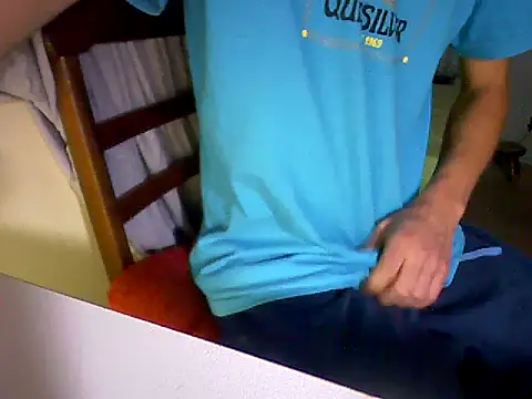 Snapshot of yourboysexy19 chatting on 11/19/25, 01:27 yourboysexy19 online show from 11/19/25, 01:27