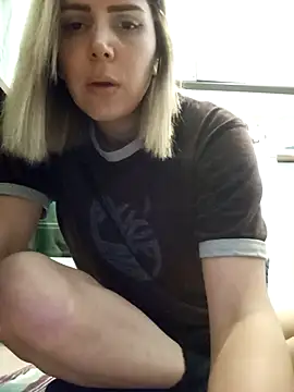 Snapshot of Nil_Jelibom chatting on 10/29/25, 09:22 Nil Jelibom online show from 10/29/25, 09:22