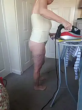 Emily English57 online show from 03/19/25, 09:28