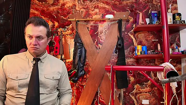 boy n girl online show from 10/31/25, 09:21