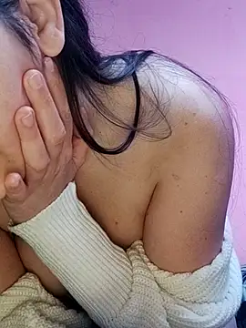 Amaya07 online show from 10/13/25, 11:16