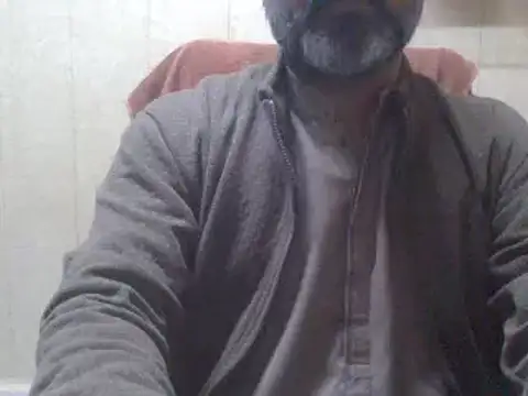 hairymaster95 online show from 12/27/24, 04:15