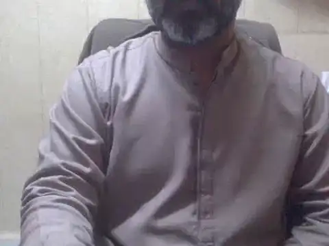 hairymaster95 online show from 02/03/25, 04:04