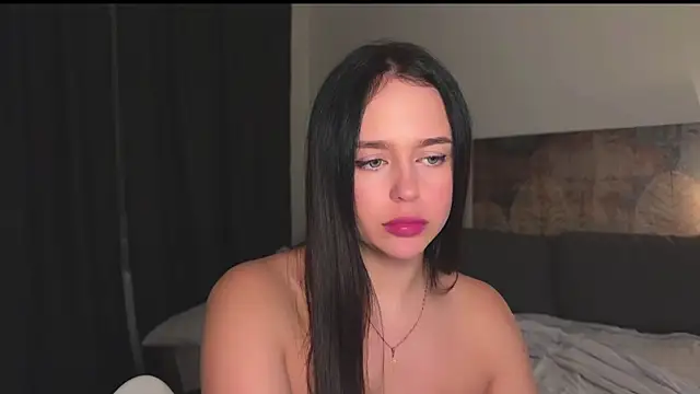 Snapshot of Megan_Nilson chatting on 02/06/25, 05:03 Megan Nilson online show from 02/06/25, 05:03