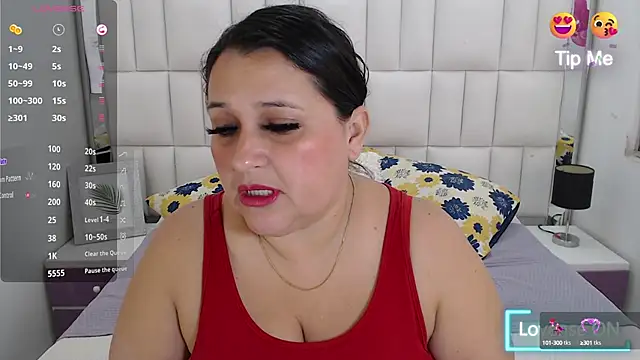 Snapshot of Kerly_Doll chatting on 02/25/25, 02:33 Kerly Doll online show from 02/25/25, 02:33