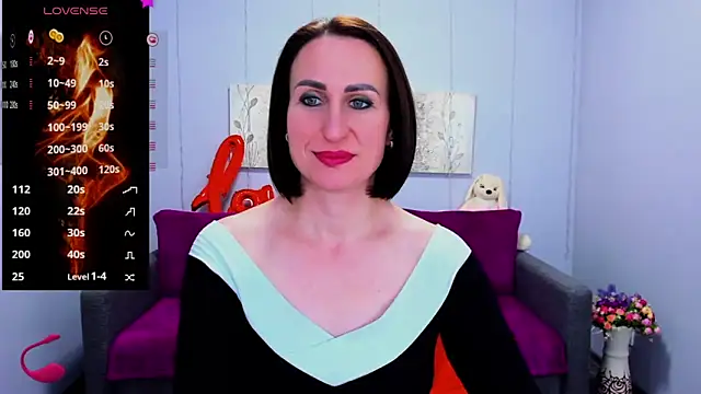 Snapshot of Nia_Smithh chatting on 03/22/25, 04:26 Nia Smithh online show from 03/22/25, 04:26