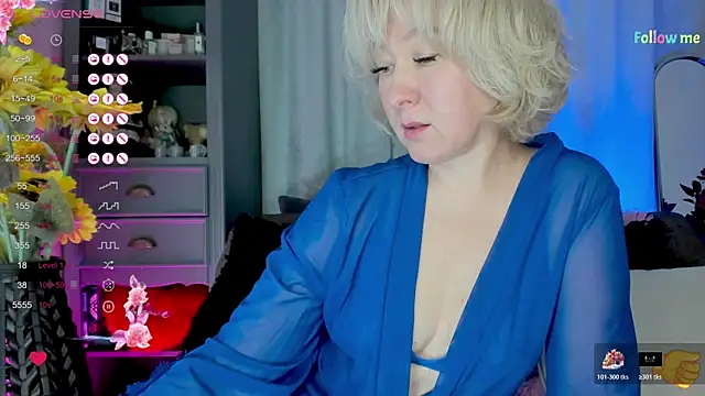 Mia Wintermood online show from 11/05/25, 05:07