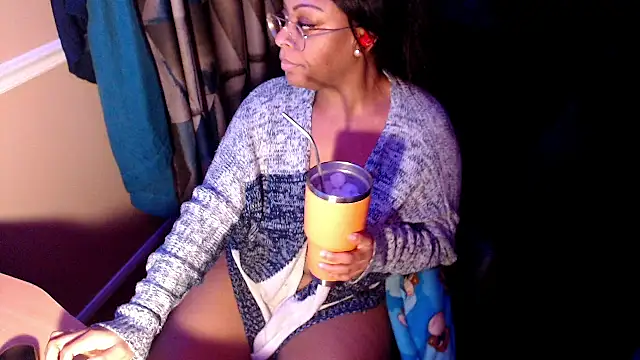 LEXIJAYNEX online show from 02/17/25, 02:26