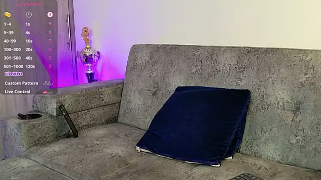 Snapshot of mr_david_cox chatting on 03/08/25, 12:44 mr david cox online show from 03/08/25, 12:44