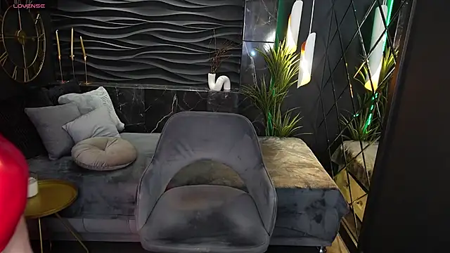 KylieMellow online show from 01/20/25, 07:57