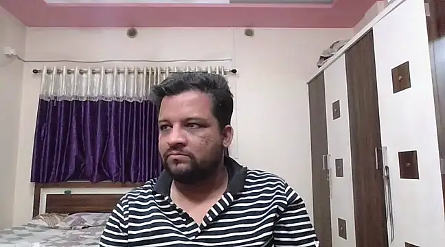 Snapshot of dhruv_love chatting on 02/08/25, 05:39 dhruv love online show from 02/08/25, 05:39