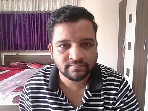 Snapshot of dhruv_love chatting on 09/20/25, 04:57 dhruv love online show from 09/20/25, 04:57