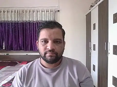 Snapshot of dhruv_love chatting on 09/25/25, 03:54 dhruv love online show from 09/25/25, 03:54