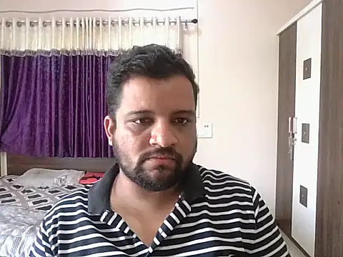 Snapshot of dhruv_love chatting on 11/11/25, 08:36 dhruv love online show from 11/11/25, 08:36