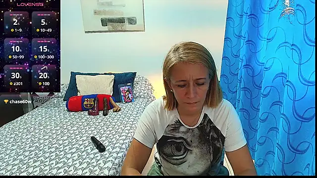 Snapshot of Naty_Stone chatting on 03/12/25, 10:39 Naty Stone online show from 03/12/25, 10:39
