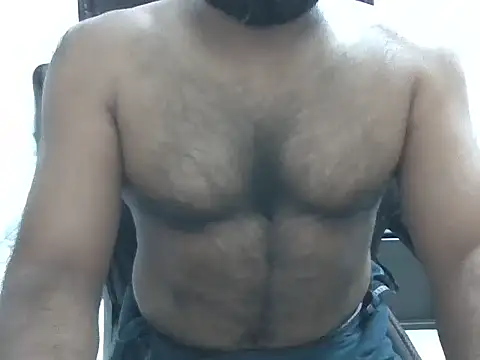 Snapshot of VINU26BLR chatting on 10/28/25, 01:03 VINU26BLR online show from 10/28/25, 01:03