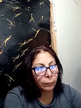 Snapshot of Anypink chatting on 11/08/25, 01:06 Anypink online show from 11/08/25, 01:06