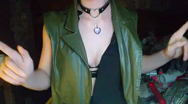 WildMissNiks online show from 12/17/24, 03:39