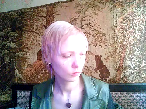 WildMissNiks online show from 02/03/25, 08:13