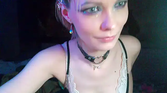 WildMissNiks online show from 02/28/25, 04:10