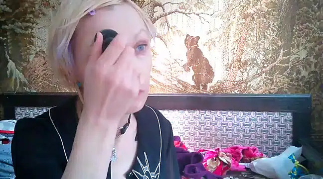 WildMissNiks online show from 03/17/25, 07:46