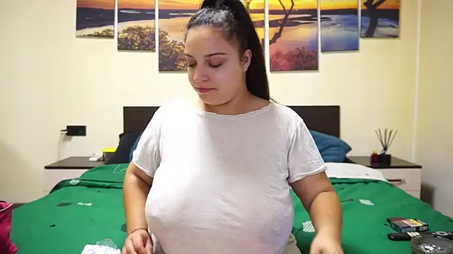 adelline online show from 09/21/25, 08:43