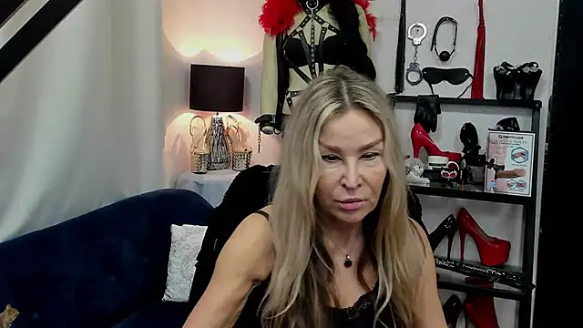 crystaLUX online show from 12/17/24, 07:29