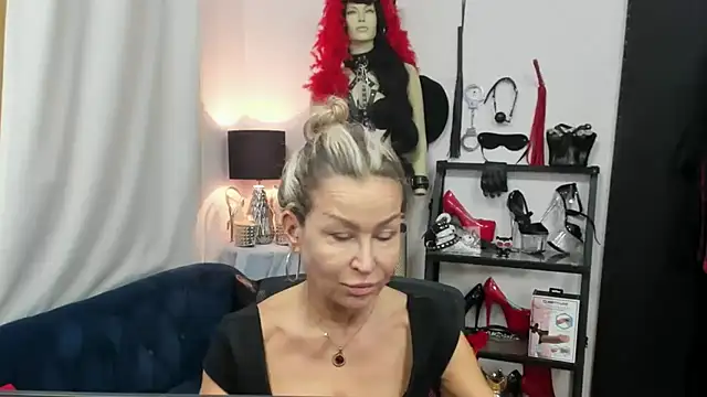 crystaLUX online show from 10/07/25, 04:31