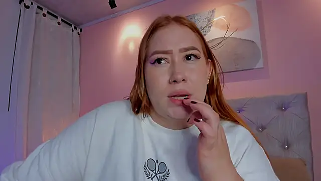 Snapshot of hannamartinn chatting on 11/07/25, 02:33 hannamartinn online show from 11/07/25, 02:33