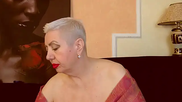 LadyPosh online show from 10/09/25, 09:02