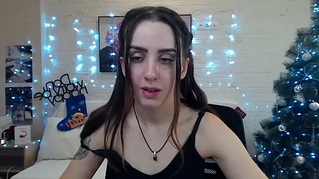 Snapshot of FranceskoJones chatting on 12/15/24, 03:34 FranceskoJones online show from 12/15/24, 03:34