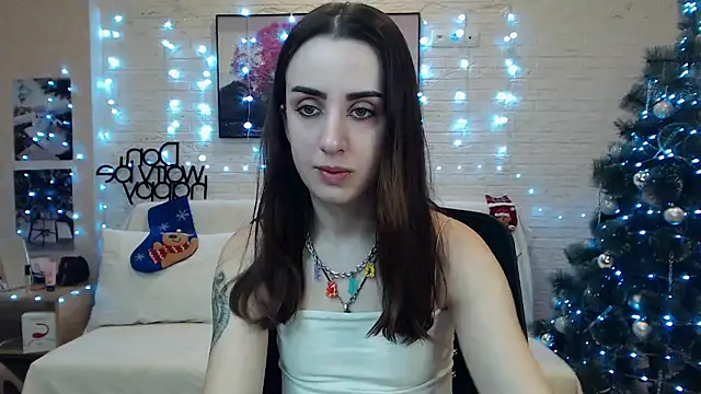 Snapshot of FranceskoJones chatting on 12/17/24, 08:43 FranceskoJones online show from 12/17/24, 08:43