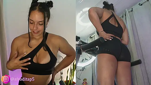 afroditaP  online show from 02/25/25, 05:15