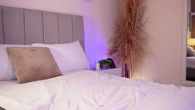 curvyliciousss online show from 10/02/25, 04:25