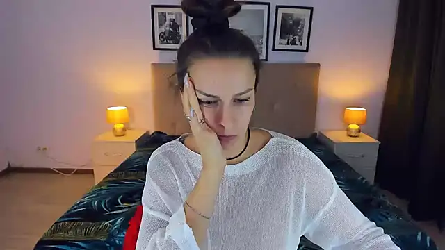 AlexiaDarren online show from 12/27/24, 04:21