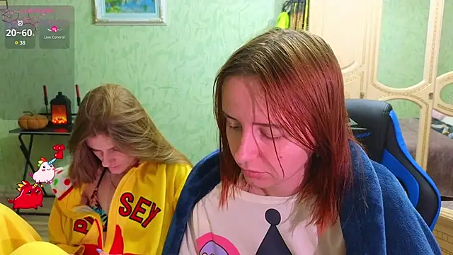 Snapshot of DanaMartina chatting on 10/10/25, 05:23 DanaMartina online show from 10/10/25, 05:23