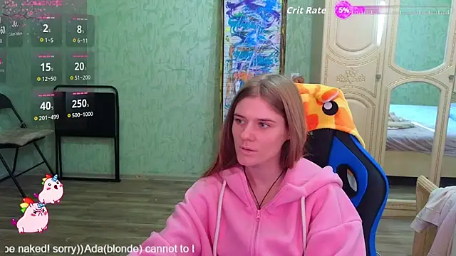 Snapshot of DanaMartina chatting on 10/23/25, 12:48 DanaMartina online show from 10/23/25, 12:48