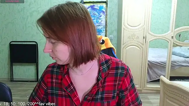 Snapshot of DanaMartina chatting on 10/29/25, 05:36 DanaMartina online show from 10/29/25, 05:36