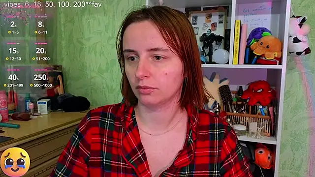 Snapshot of DanaMartina chatting on 11/16/25, 01:49 DanaMartina online show from 11/16/25, 01:49