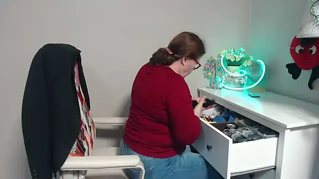 Adelewildx online show from 03/05/25, 04:24