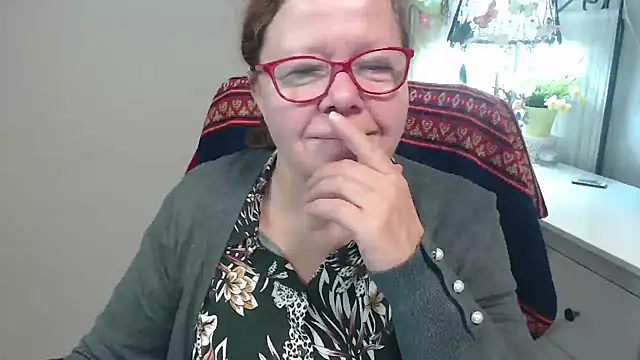 Adelewildx online show from 10/16/25, 03:29