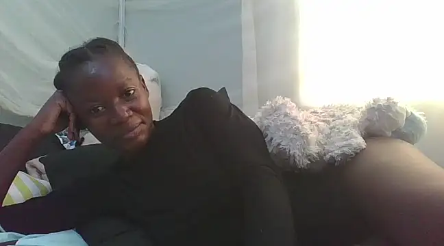 Snapshot of SHILIBWA chatting on 03/12/25, 04:41 SHILIBWA online show from 03/12/25, 04:41