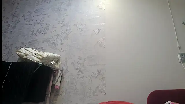 Snapshot of alisacucumber chatting on 12/14/24, 07:46 alisacucumber online show from 12/14/24, 07:46